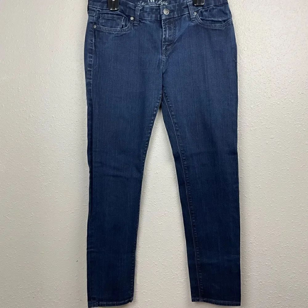 !itβRisingβStarletβJeansβSizeβ31βShortβEUC